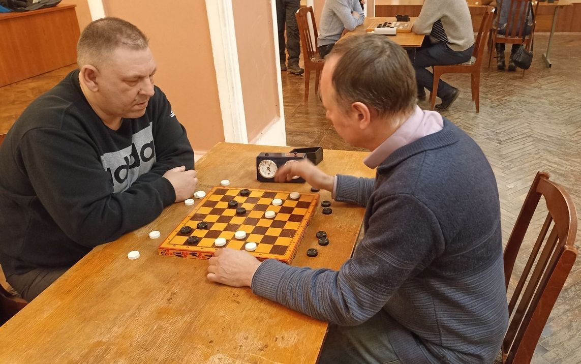 Турниры по шашкам и шахматам прошли среди работников АО &quot;Златмаш&quot;