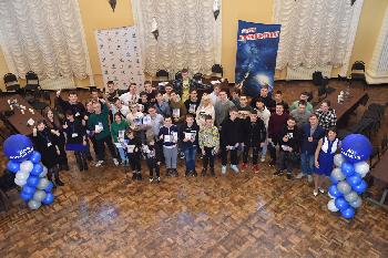 Студенты и школьники Златоуста отметили День космонавтики во Дворце культуры "Победа"